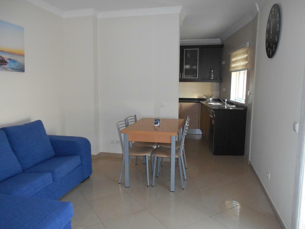 Central Apartment-Terrace And Pool 卡巴纳斯·德·塔维拉 外观 照片